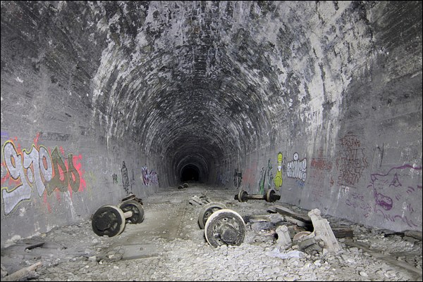 Des essieux abandonnés